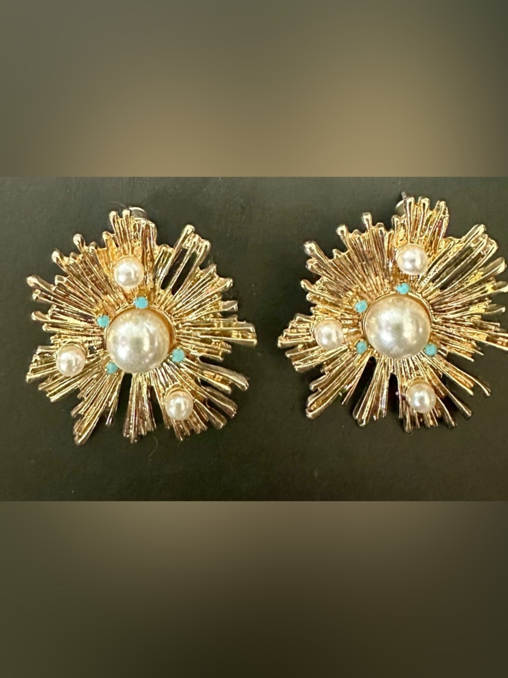 BRACHA- Gold Pearl Burst Earrings